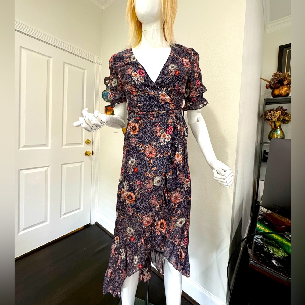 LOST + WANDER small flow wrap midi dress, navy blue with colorful floral design
